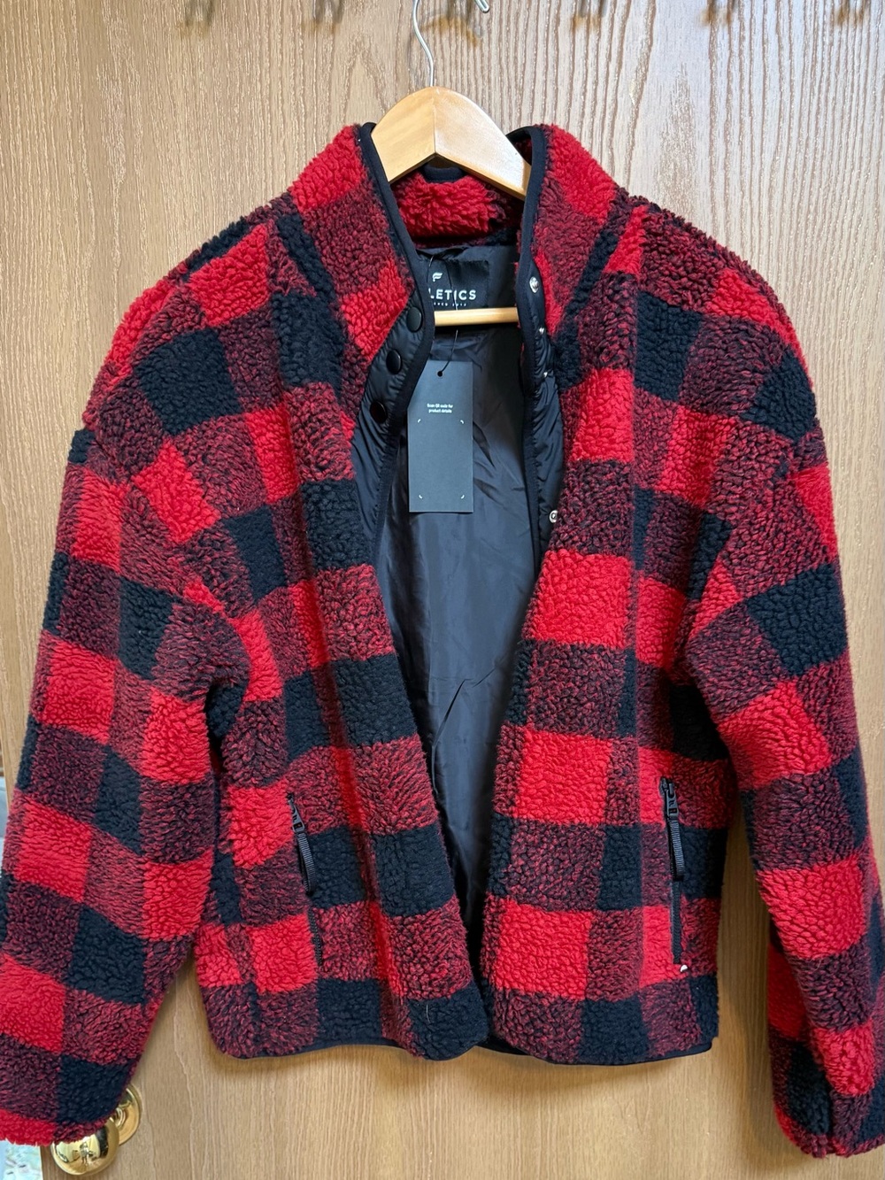 NWT Fabletics Red Black Buffalo Plaid Sherpa Jacket Women’s - Picture 2 of 6